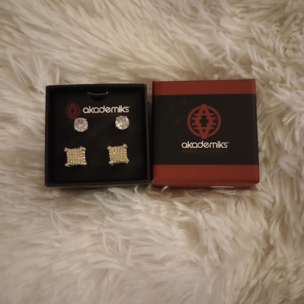 💎“Akademiks” Fashion Earring Set Silver/Gold Rhinestone